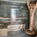 Zerko Janko With Jacuzzi And Sauna דירה *