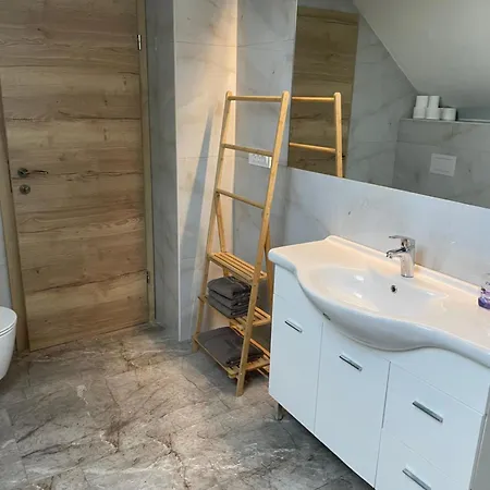 Zerko Janko With Jacuzzi And Sauna