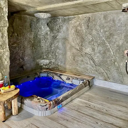 Zerko Janko With Jacuzzi And Sauna