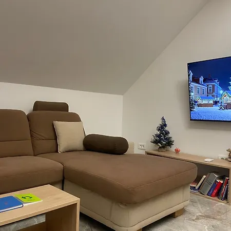 Zerko Janko With Jacuzzi And Sauna דירה