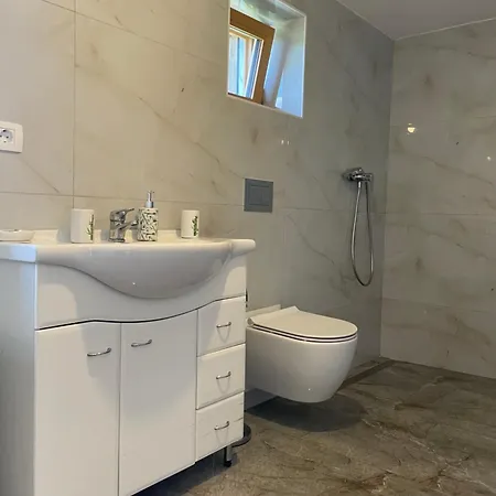 Zerko Janko With Outdoor Jacuzzi For Free