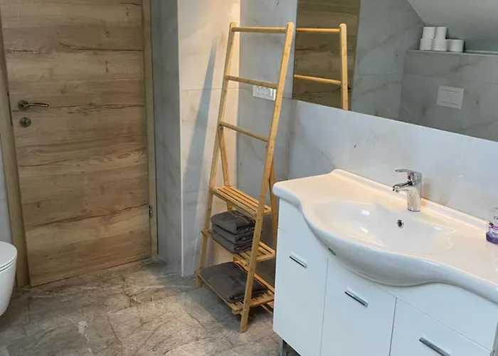 Zerko Janko With Jacuzzi And Sauna