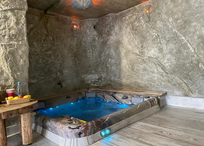 Zerko Janko With Jacuzzi And Sauna